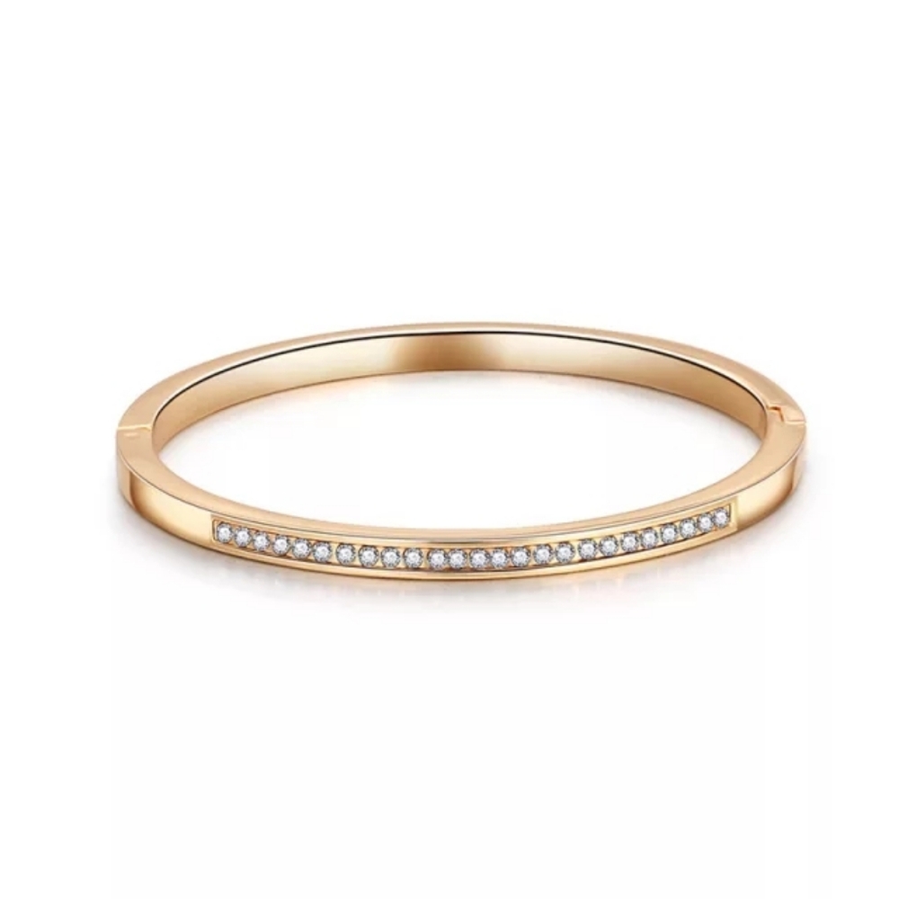 Elegant Gold Bangle with Crystals